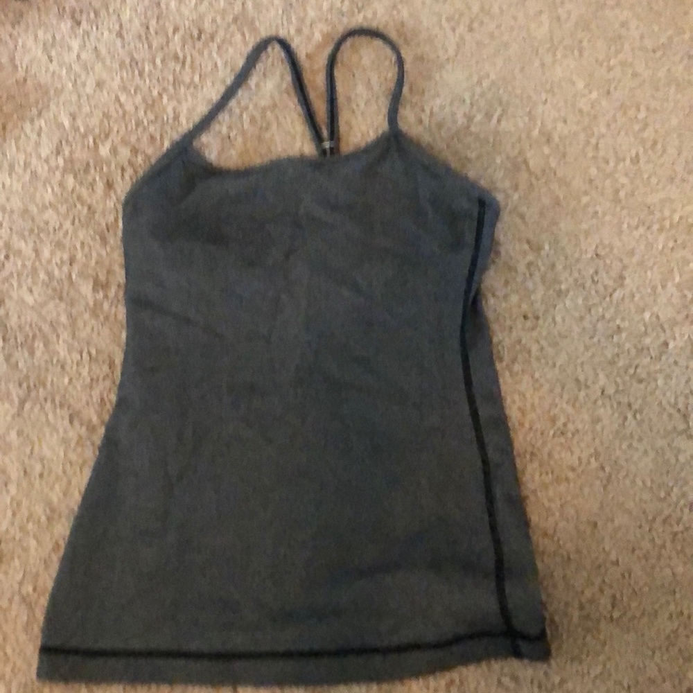 Lululemon size 4 tank with bra liner